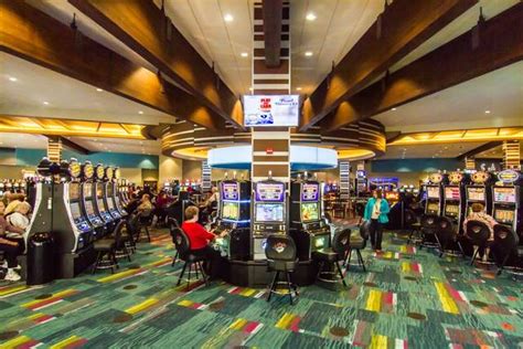 Jackpot junction casino - About. Vegas-style gaming complex features 36 blackjack tables, 1,650 slot machines, progressive jackpots and a 375-seat Bingo Hall. Suggest edits to improve what we show.